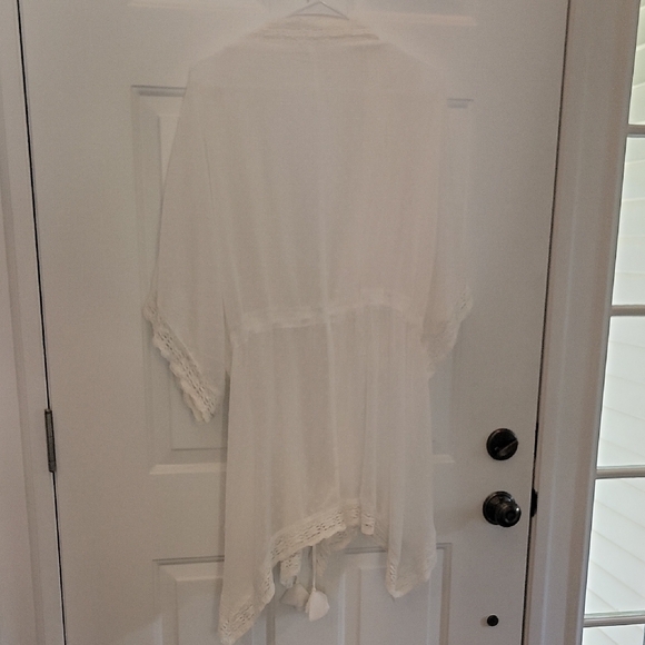 Miami Cream Lace Kimono - Picture 7 of 7